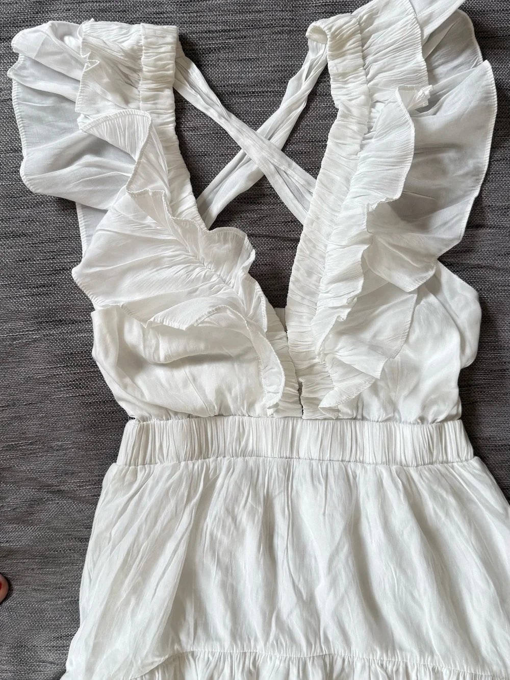 FASHION WHITE V-NECK HIGH LOW RUFFLE CROSS OPEN BACK SLEEVELESS MAXI DRESS - Picture 3 of 10